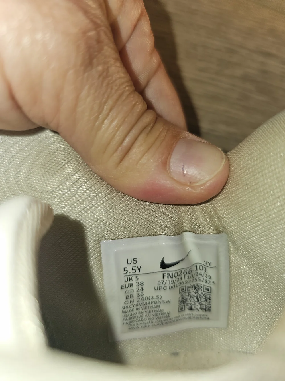 Nike Kobe Purple & Cream Number-Print Basketball Shoes